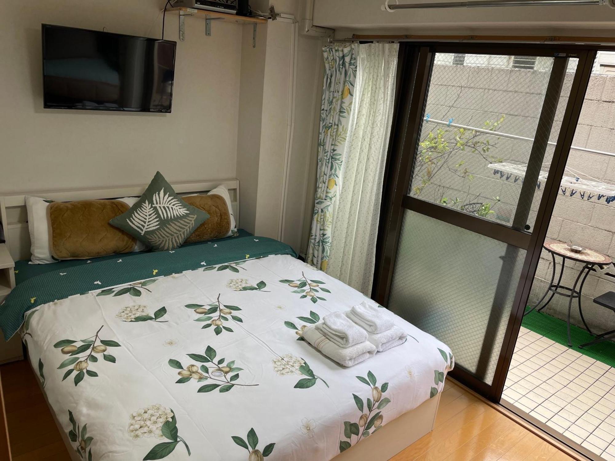 新宿庭院の屋-Shinjuku Garden Home -28 Square Meters King Size Bed Garden Room Токио Экстерьер фото